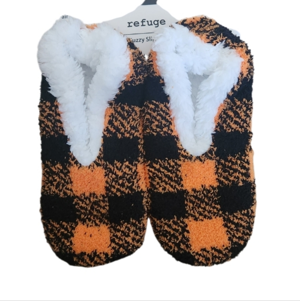 FUZZY SLIPPERS ORANGE & BLACK CHECKARD SZ OS NWT
